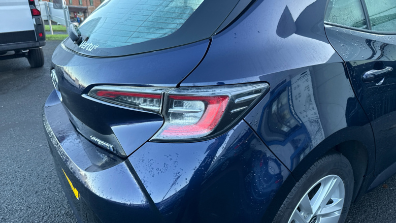 Toyota Corolla 1.8 VVT-i Hybrid Icon 5dr CVT Hybrid Hatchback